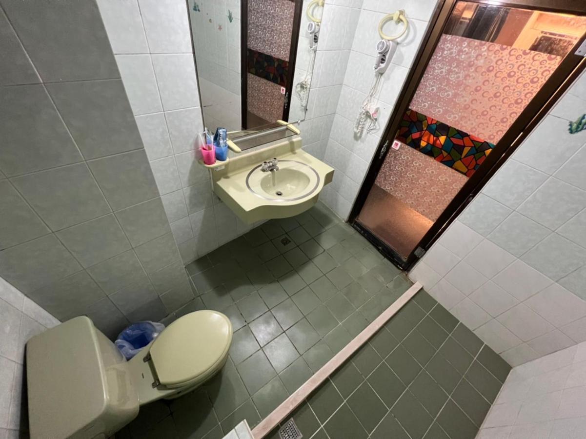 Boston Hotel Chiayi Extérieur photo