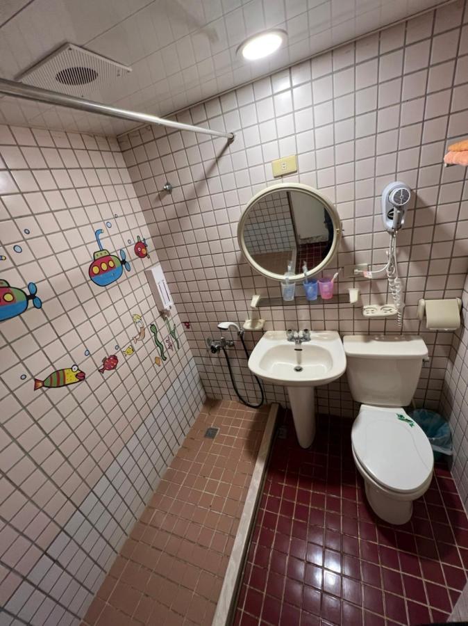 Boston Hotel Chiayi Extérieur photo