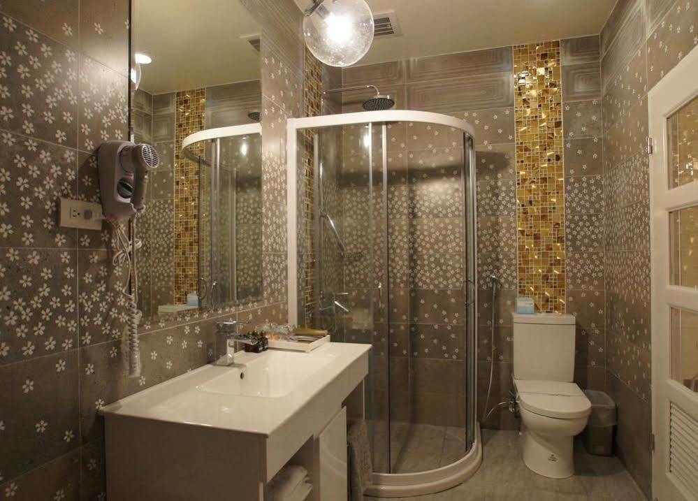 Boston Hotel Chiayi Extérieur photo