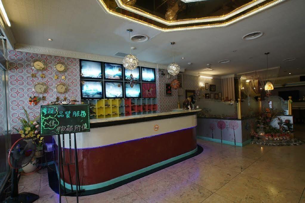 Boston Hotel Chiayi Extérieur photo